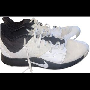 Nike PG Paul George Mid Top White Black Basketball Sneakers Sz 12.5 Men’s